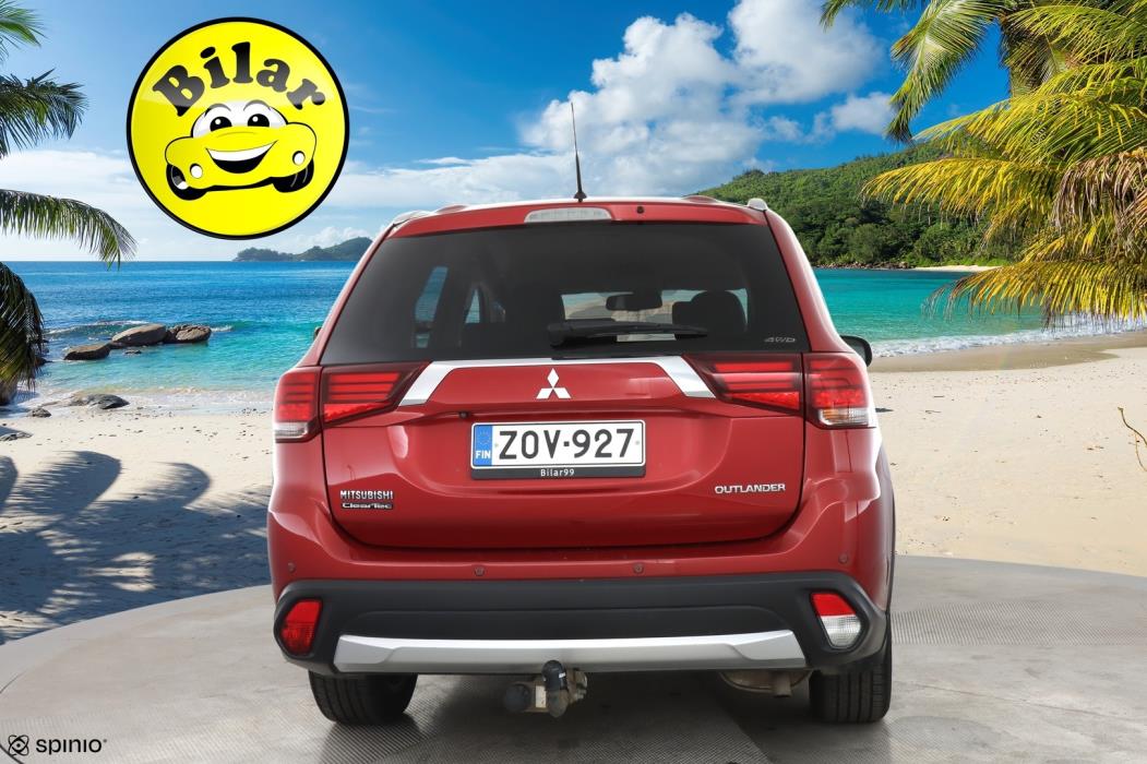 MITSUBISHI Outlander 2016