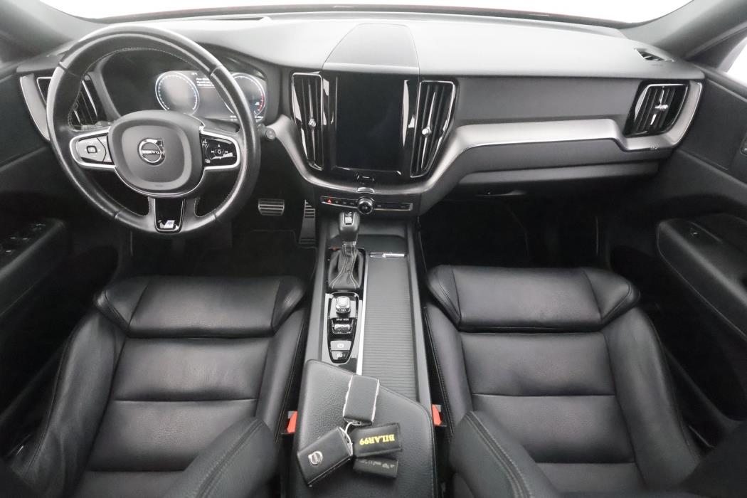 VOLVO XC60 2018