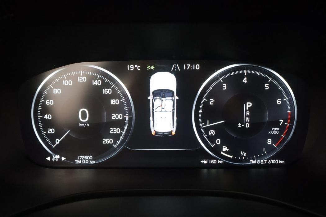 VOLVO XC60 2018