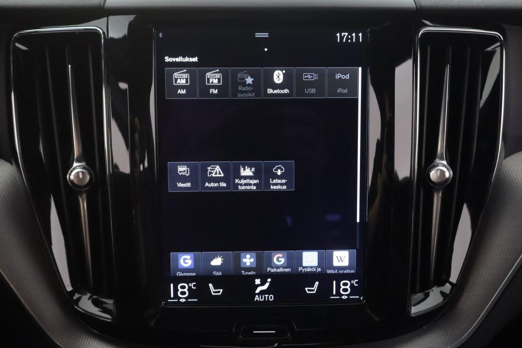 VOLVO XC60 2018