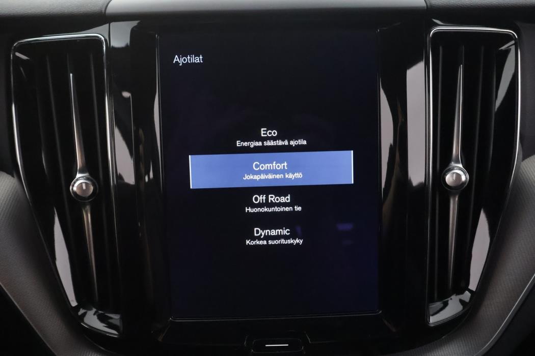 VOLVO XC60 2018