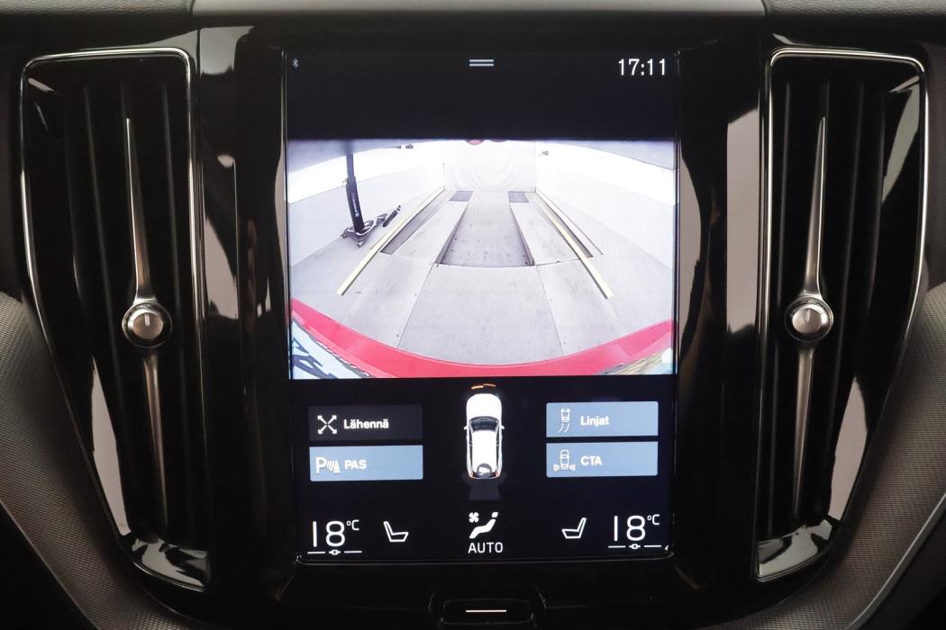 VOLVO XC60 2018