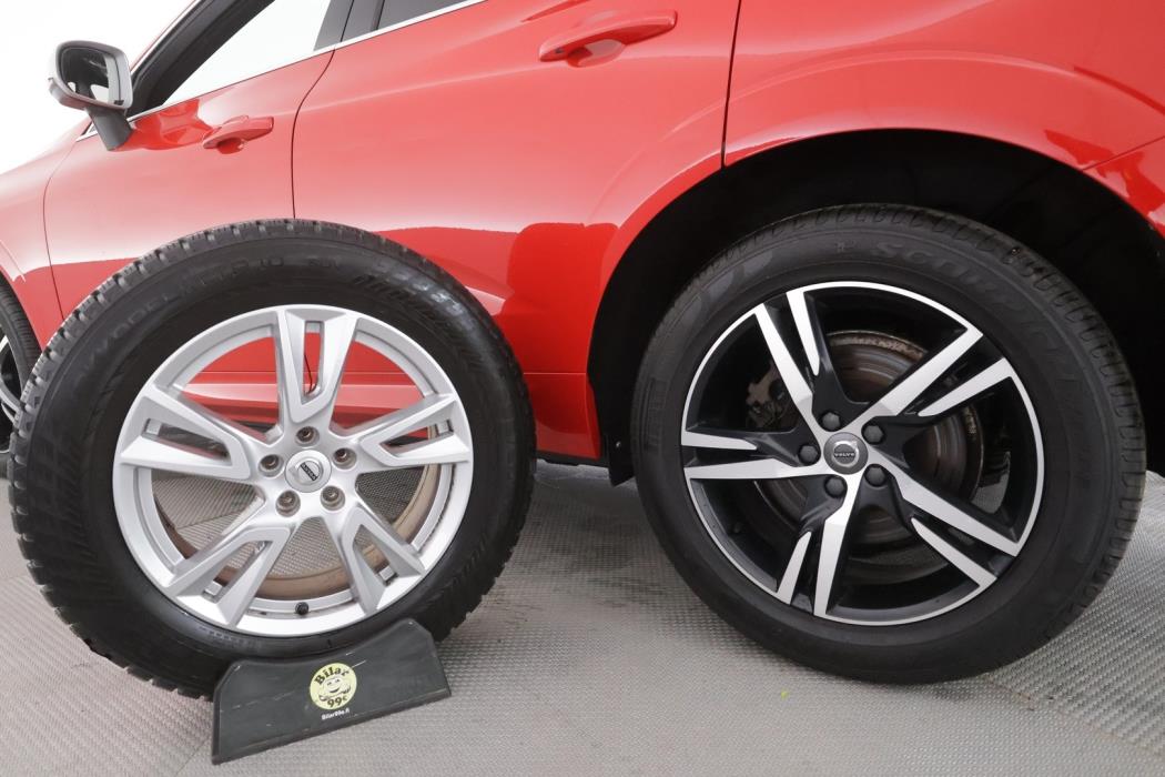 VOLVO XC60 2018