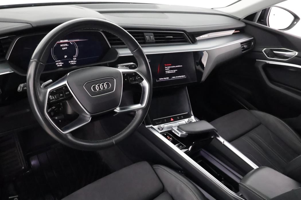 AUDI Q8 E-TRON 2024