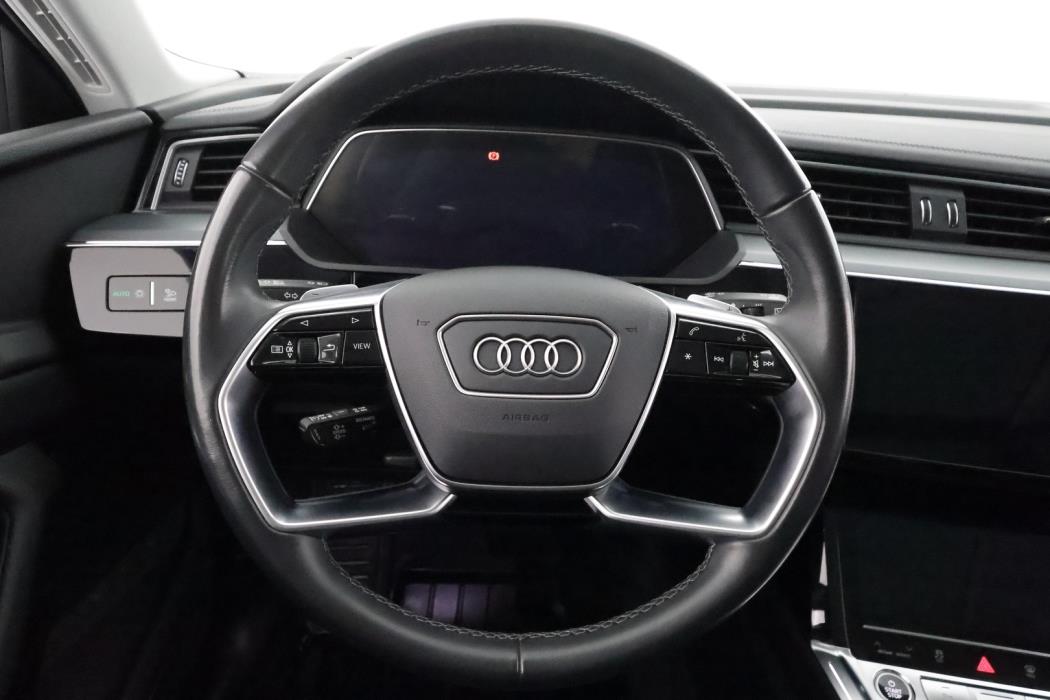 AUDI Q8 E-TRON 2024