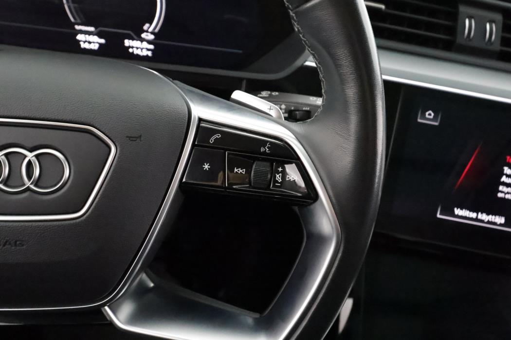 AUDI Q8 E-TRON 2024