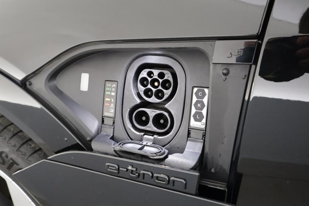 AUDI Q8 E-TRON 2024