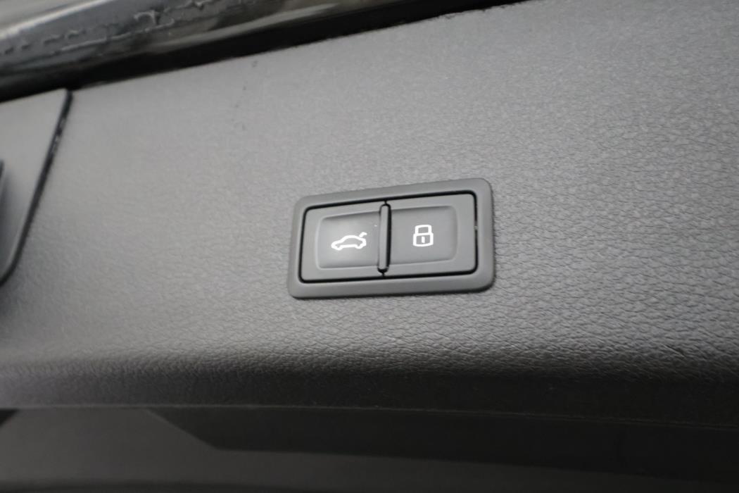 AUDI Q8 E-TRON 2024