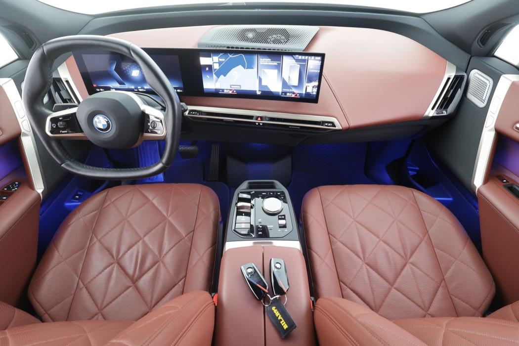 BMW iX M60 2023