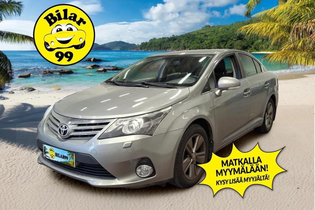 TOYOTA Avensis 2015