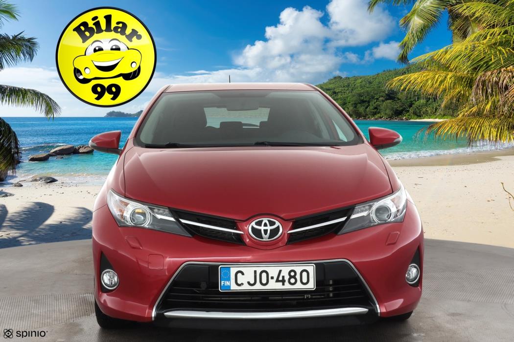 TOYOTA Auris 2015
