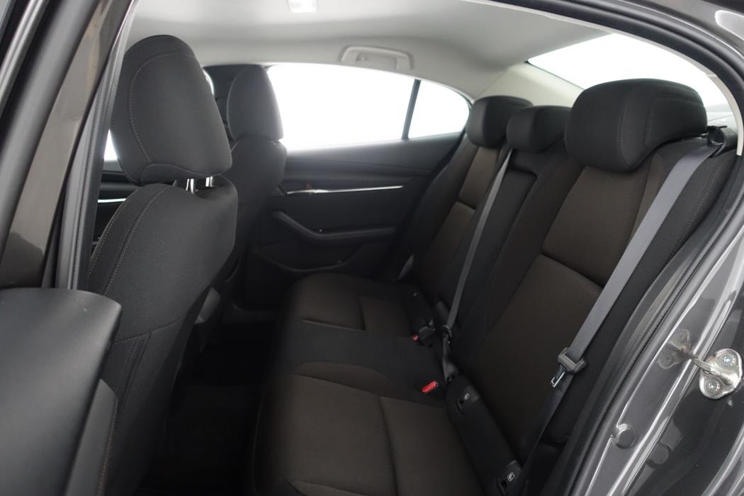 MAZDA Mazda3 2019