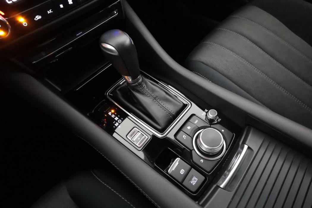 MAZDA Mazda6 2019