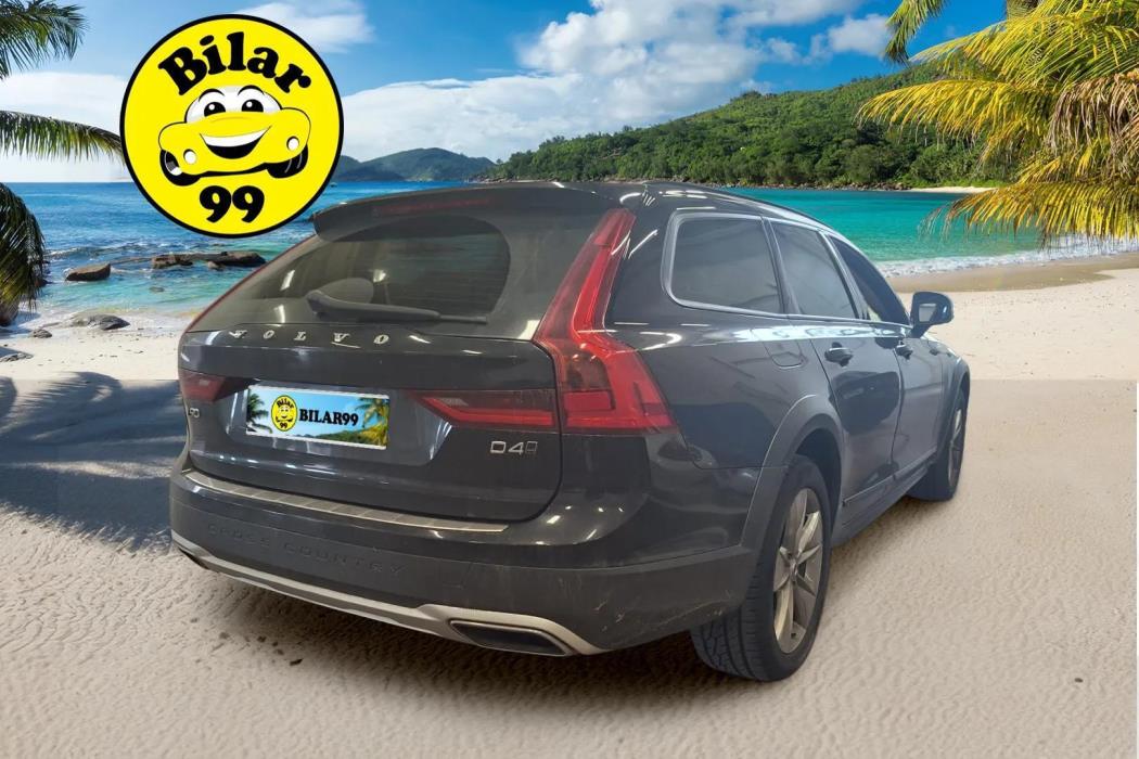 VOLVO V90 Cross Country 2017