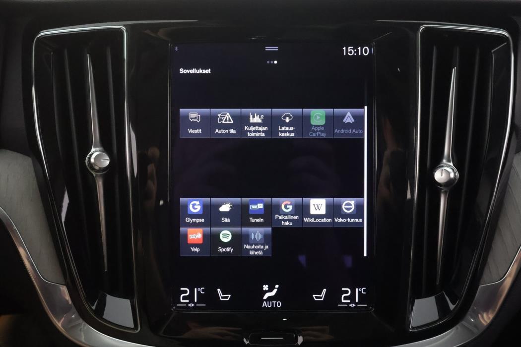 VOLVO V60 2021