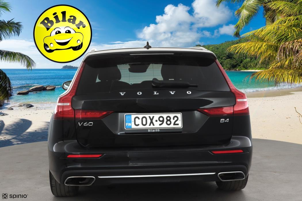VOLVO V60 2021