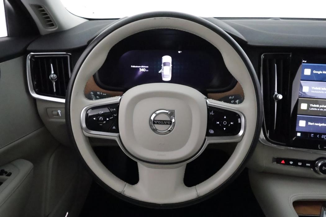 VOLVO S90 2022