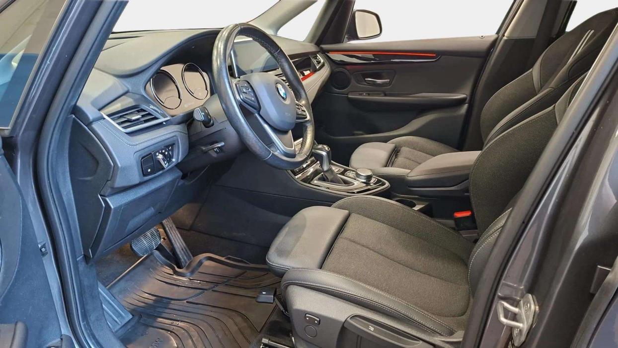 BMW 225 2019