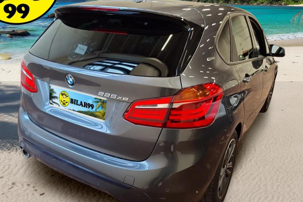 BMW 225 2019