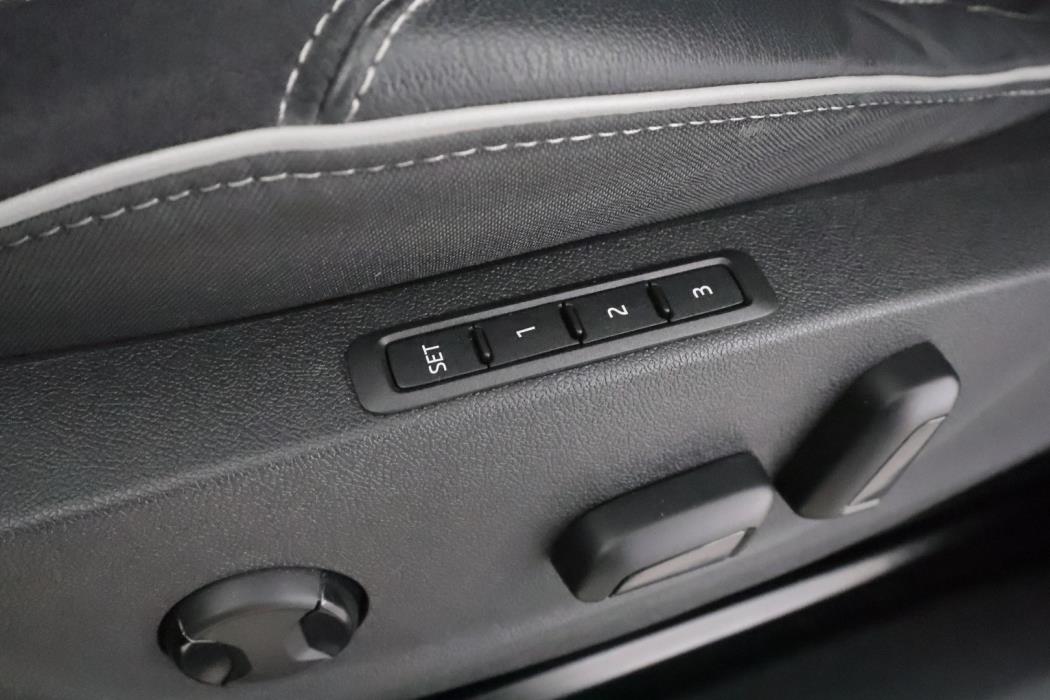 SKODA Enyaq 2022