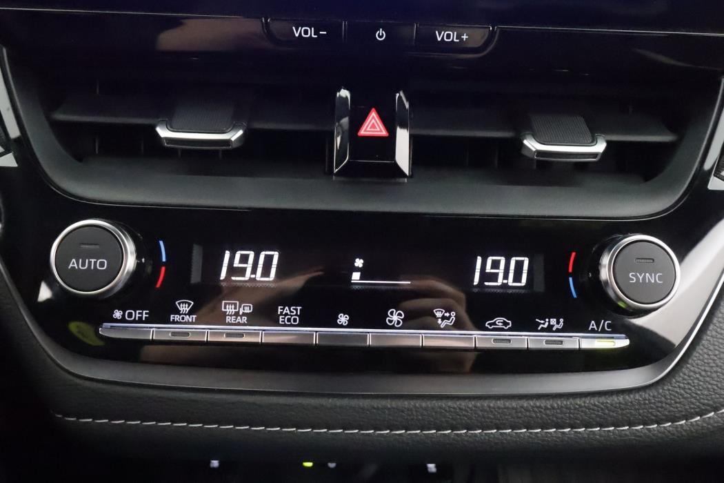 TOYOTA COROLLA 2023