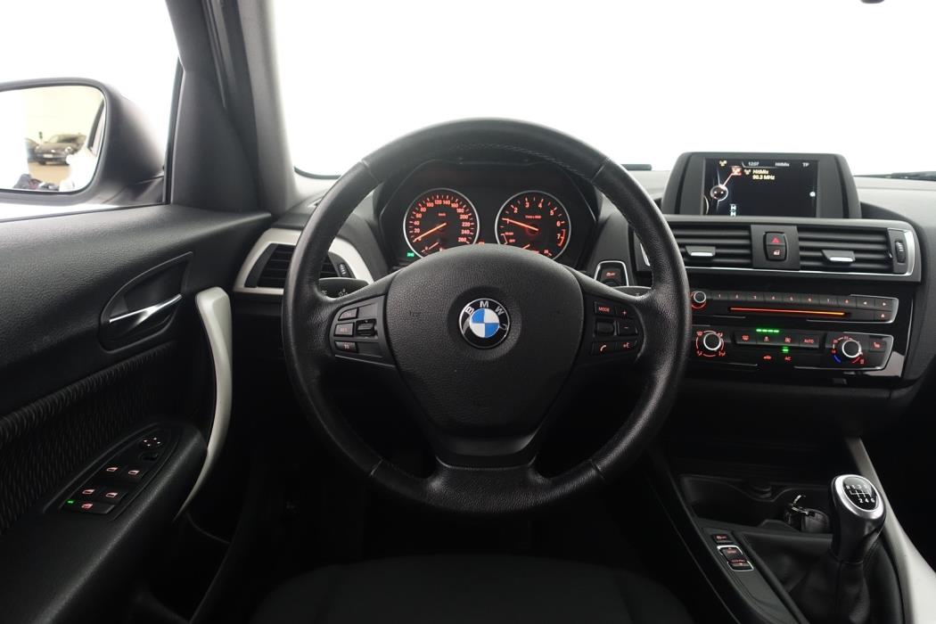 BMW 118 2016
