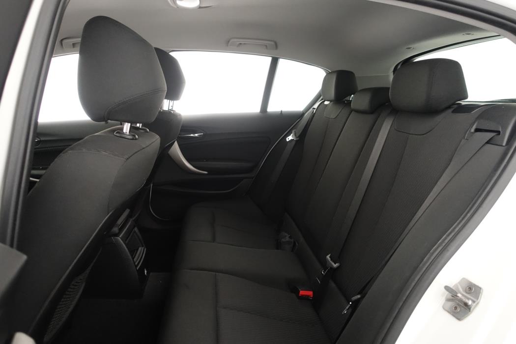 BMW 118 2016
