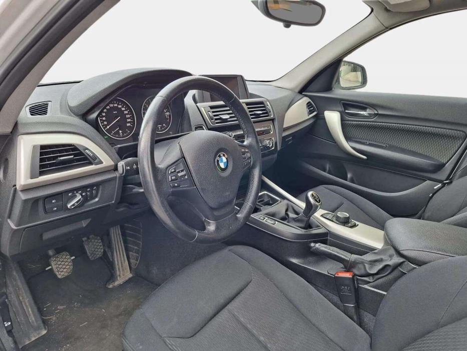 BMW 118 2016