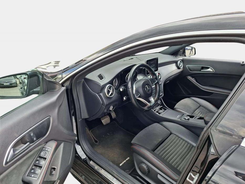 MERCEDES-BENZ CLA 2016