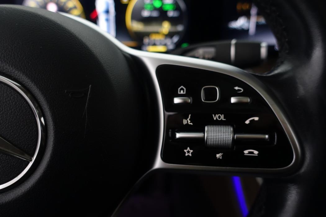 MERCEDES-BENZ E 2019