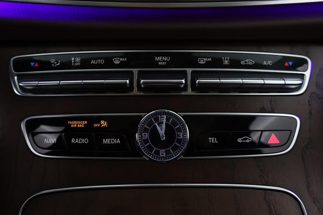 MERCEDES-BENZ E 2019