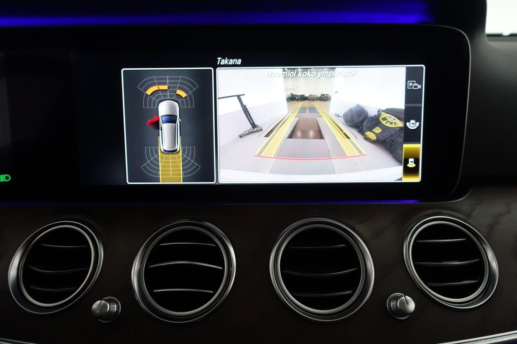 MERCEDES-BENZ E 2019
