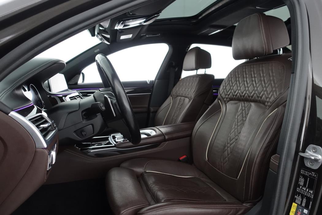 BMW 740 2017