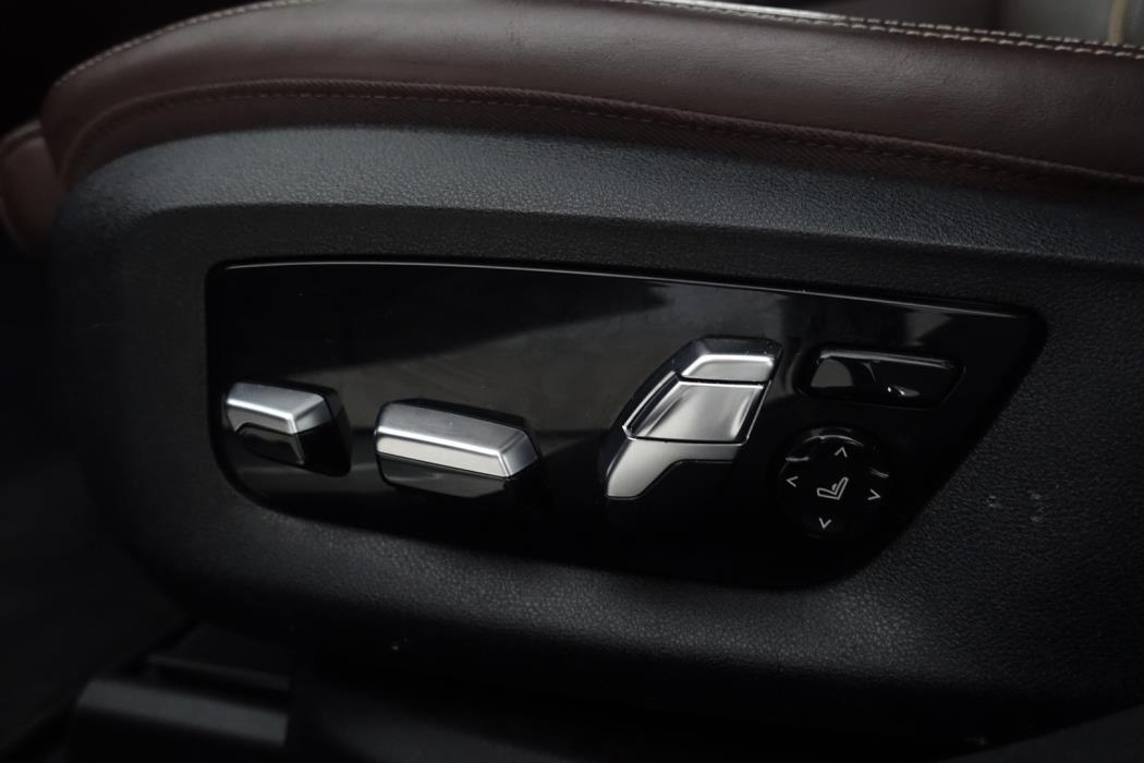 BMW 740 2017