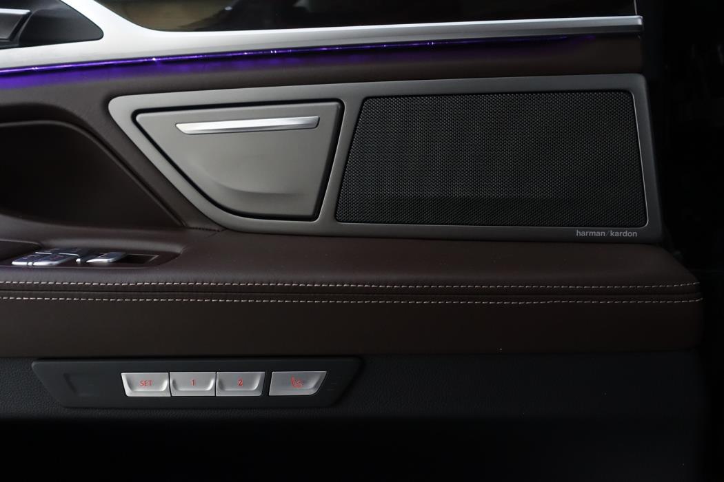 BMW 740 2017