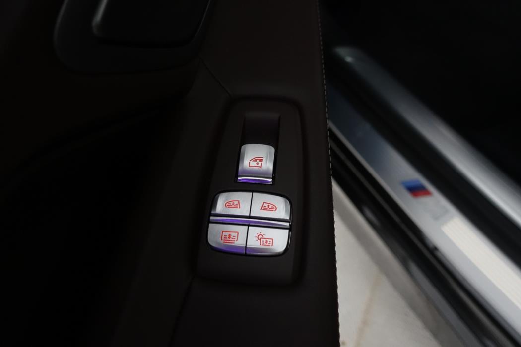 BMW 740 2017