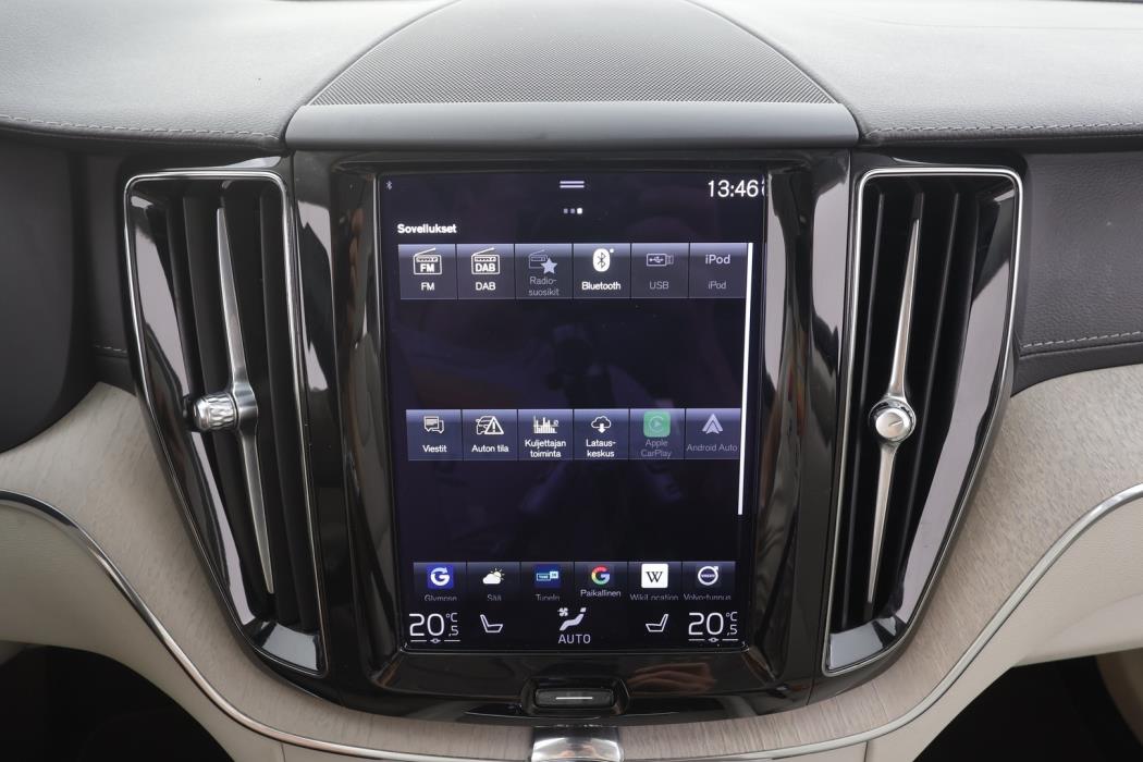 VOLVO XC60 2021