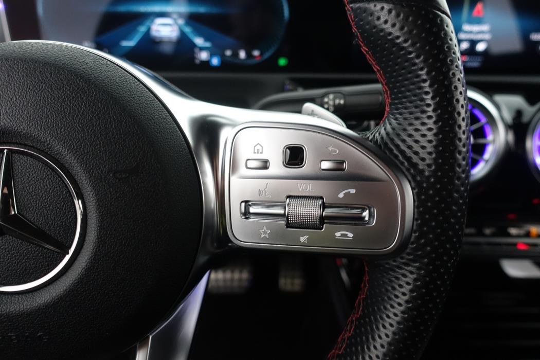 MERCEDES-BENZ CLA 2020