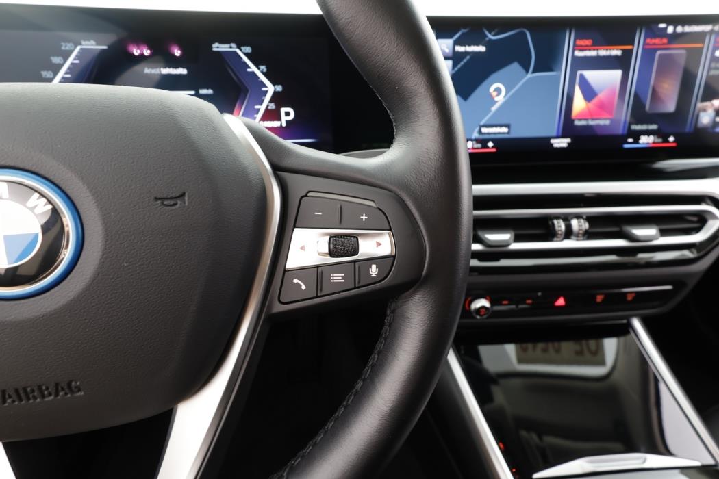 BMW i4 2023
