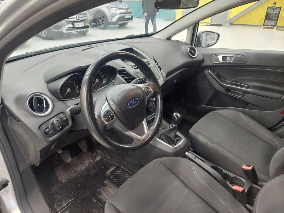 FORD Fiesta 2013