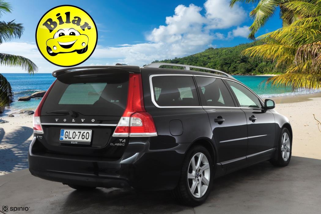 VOLVO V70 2015