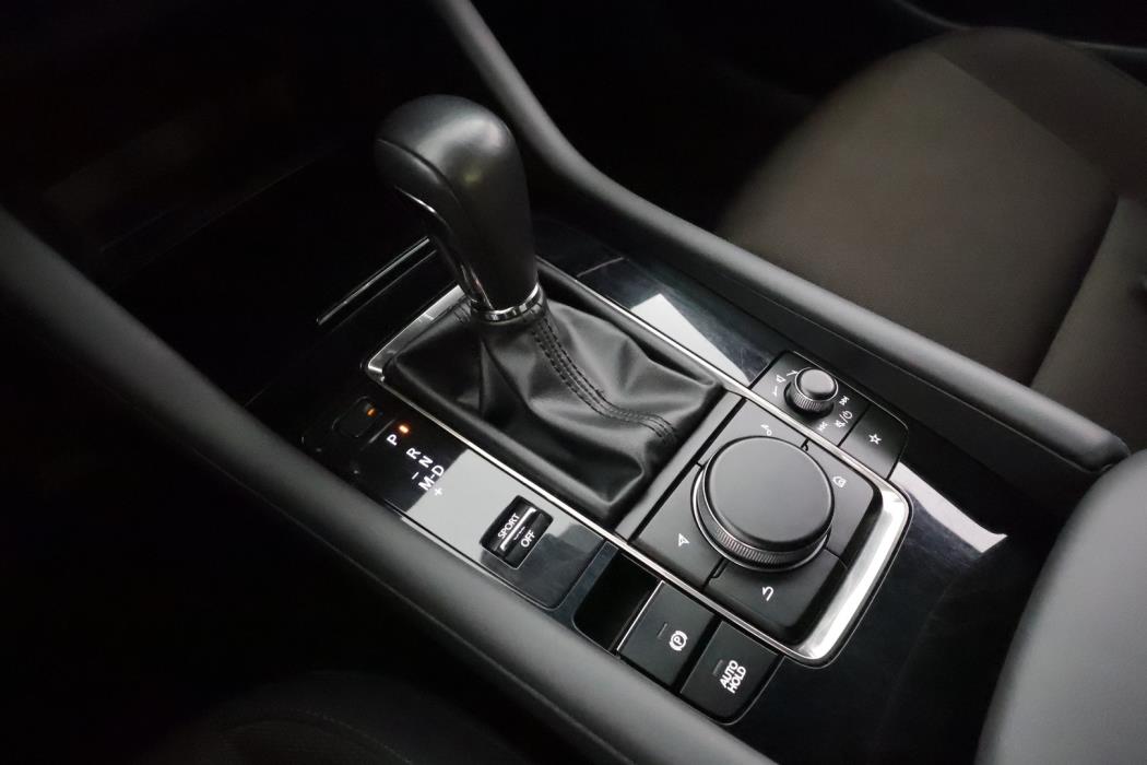 MAZDA Mazda3 2020