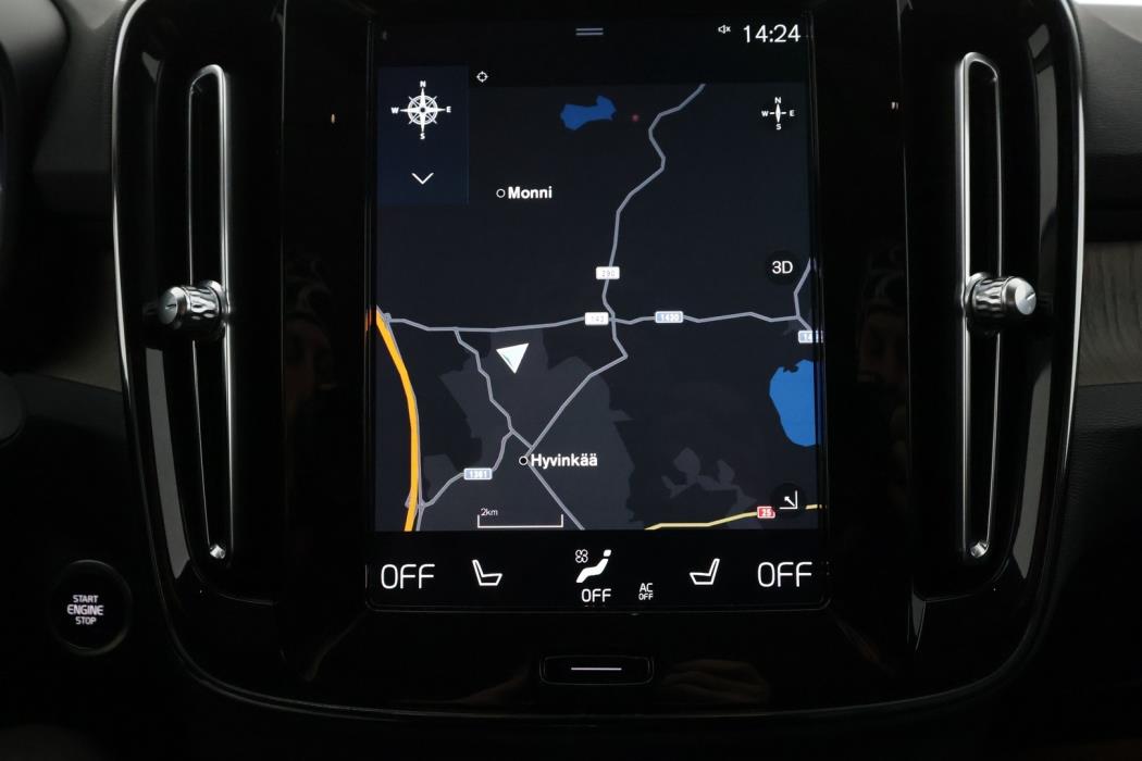 VOLVO XC40 2021