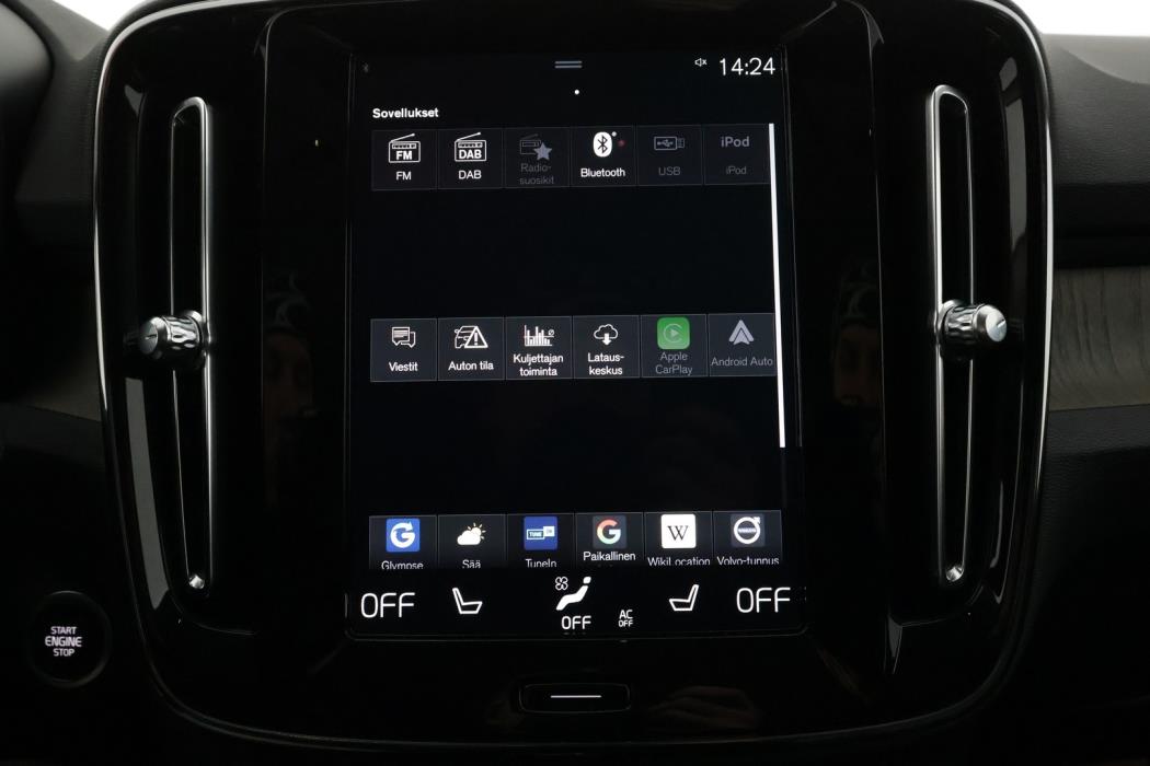 VOLVO XC40 2021