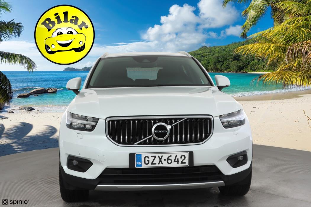 VOLVO XC40 2021