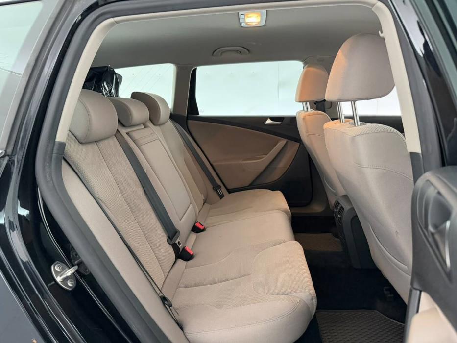 VOLKSWAGEN Passat 2009