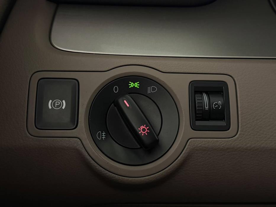 VOLKSWAGEN Passat 2009
