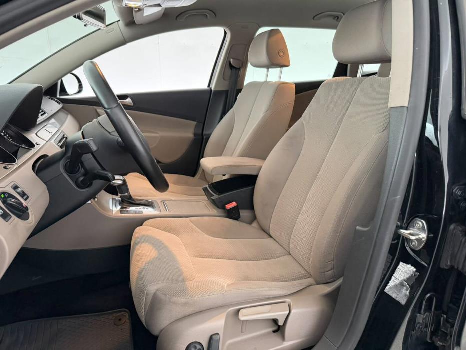 VOLKSWAGEN Passat 2009