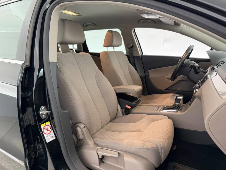 VOLKSWAGEN Passat 2009