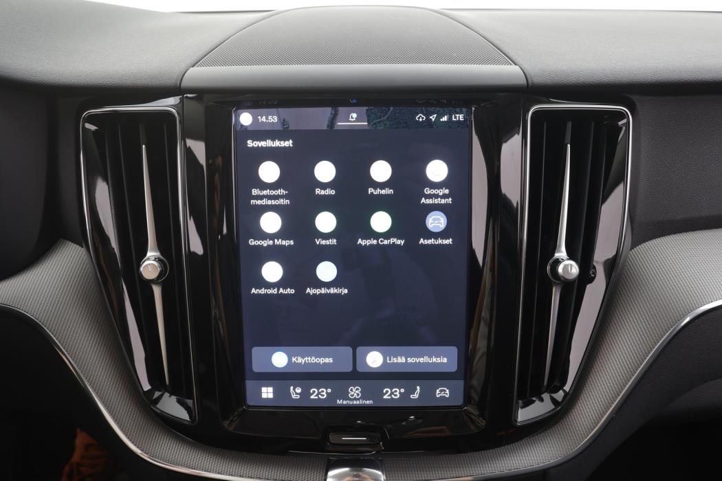 VOLVO XC60 2023